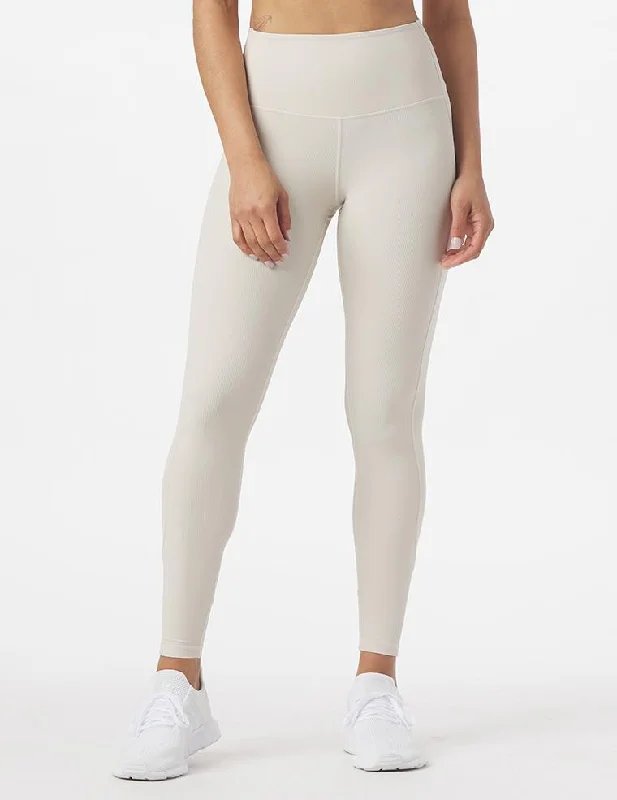 Directional Legging: Oatmilk