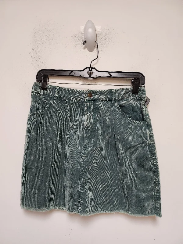 Skirt Mini & Short By Forever 21 In Green, Size: 8